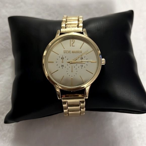 𝅺steve Madden Watch - Picture 1 of 6